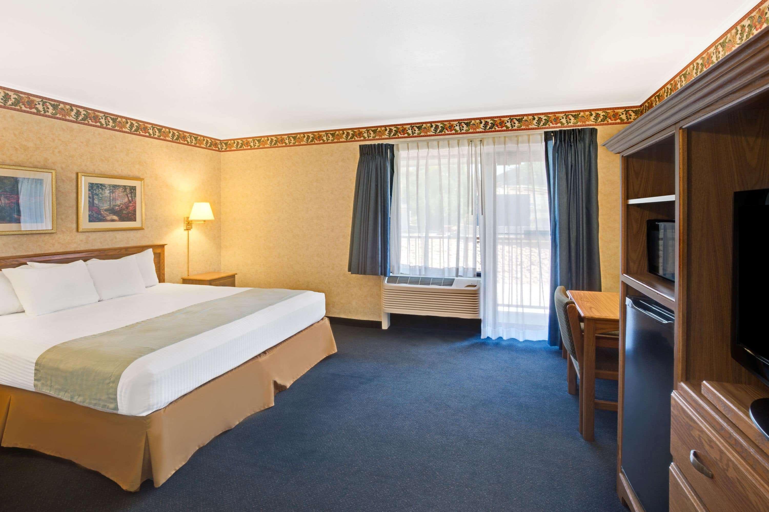 Travelodge By Wyndham Rapid City Bagian luar foto