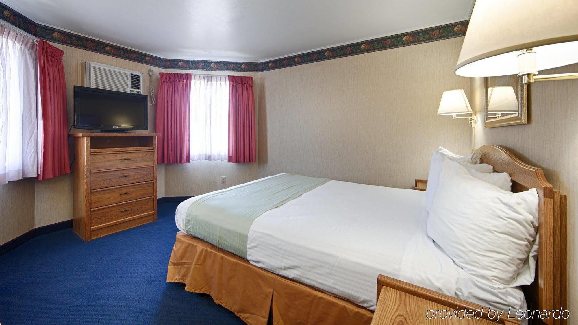 Travelodge By Wyndham Rapid City Bagian luar foto