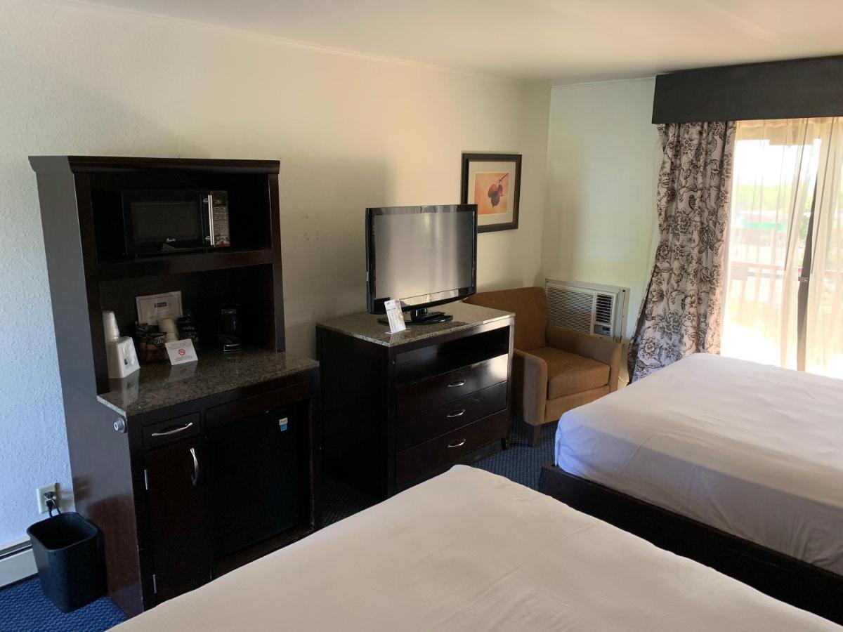 Travelodge By Wyndham Rapid City Bagian luar foto