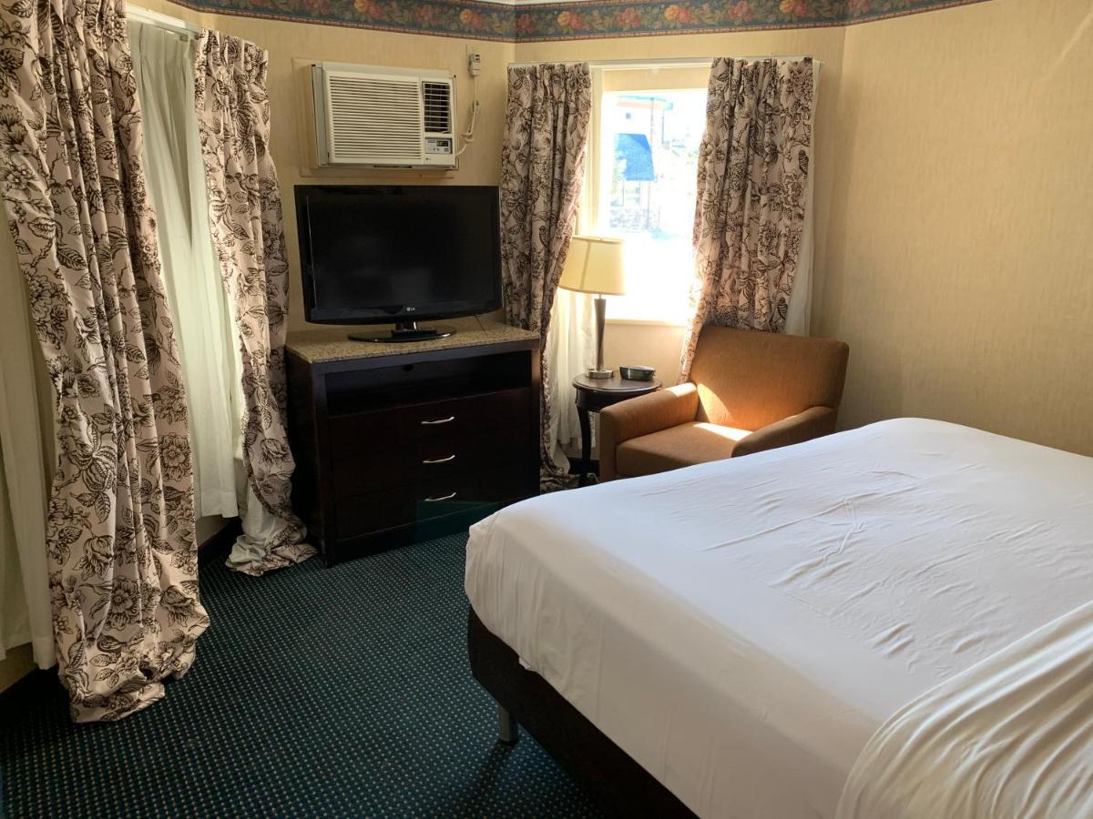 Travelodge By Wyndham Rapid City Bagian luar foto