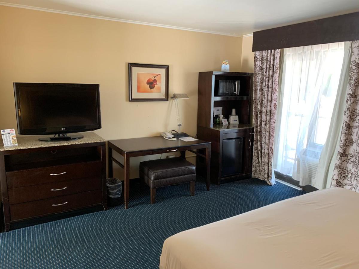 Travelodge By Wyndham Rapid City Bagian luar foto