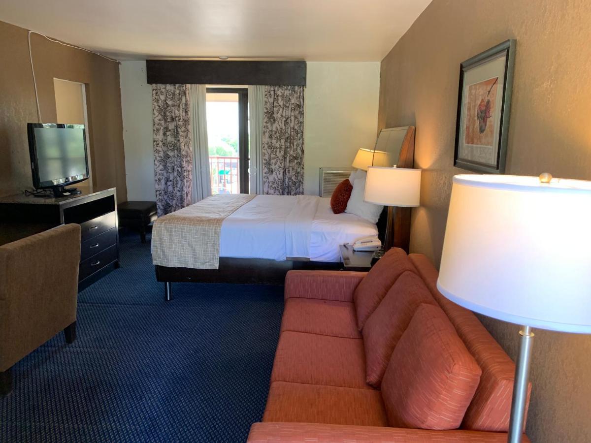 Travelodge By Wyndham Rapid City Bagian luar foto