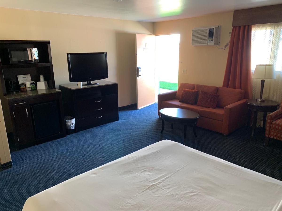 Travelodge By Wyndham Rapid City Bagian luar foto
