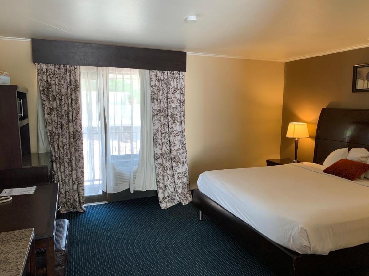 Travelodge By Wyndham Rapid City Bagian luar foto