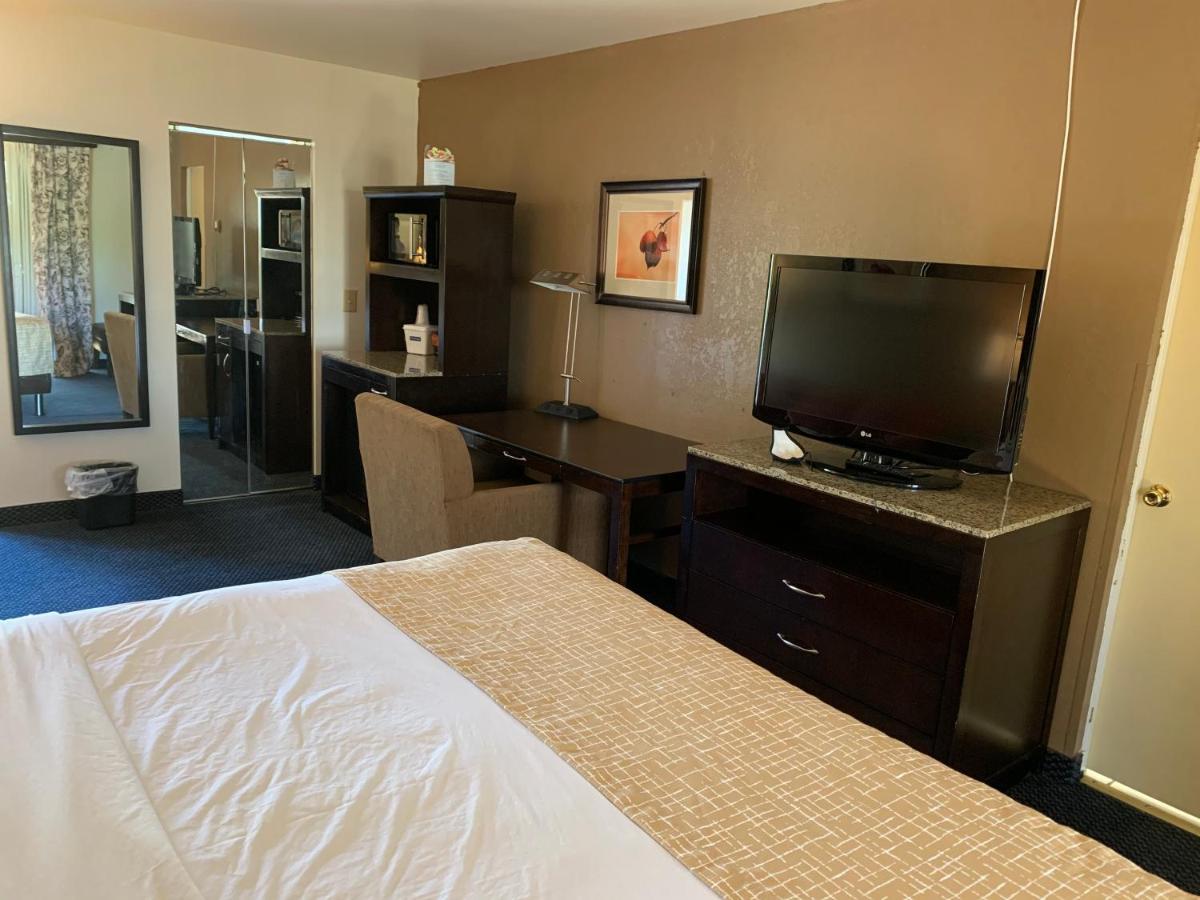 Travelodge By Wyndham Rapid City Bagian luar foto